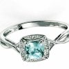 9ct White Gold Diamond and Aquamarine Ring British Made L - Q