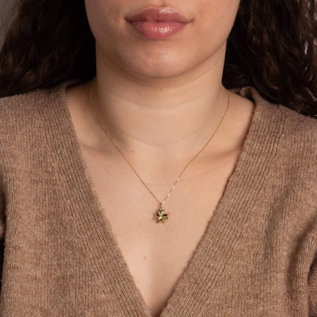Four Leaf Clover Pendant 9ct Yellow Gold 375 Hallmarked British Made